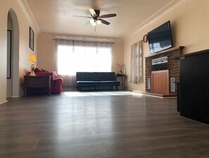 Smart-TV, DVD-Player