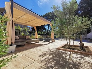 Terrace/patio - Holiday Home in Ist with Terrace, Air condition, WIFI, Washing machine (5103-1) (Ist)