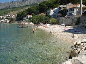 Beach - Studio apartment in Dugi Rat with Seaview, Balcony, Air condition, WIFI (5113-2) (Dugi Rat)