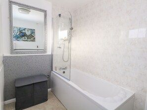 Shower - Milton House (Weymouth)