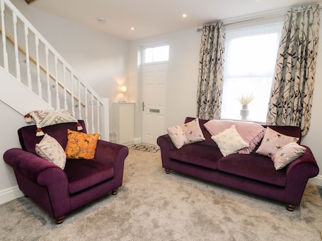 Living area. Myrtle Cottage
