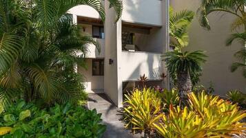 Condo, Multiple Beds (Keauhou Kona Surf & Racquet Club #5-1) | Exterior