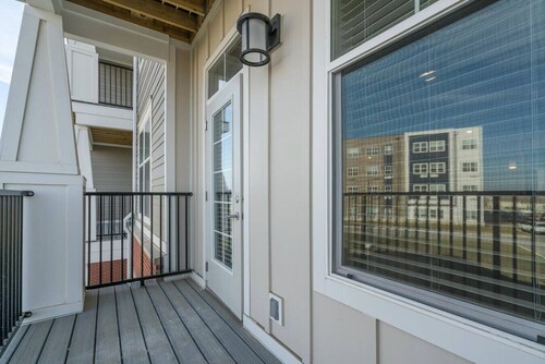 Your Lovely 2BD Whitestown