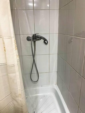 Hair dryer, towels - Apartment 2 Study metro cal y canto (Santiago)