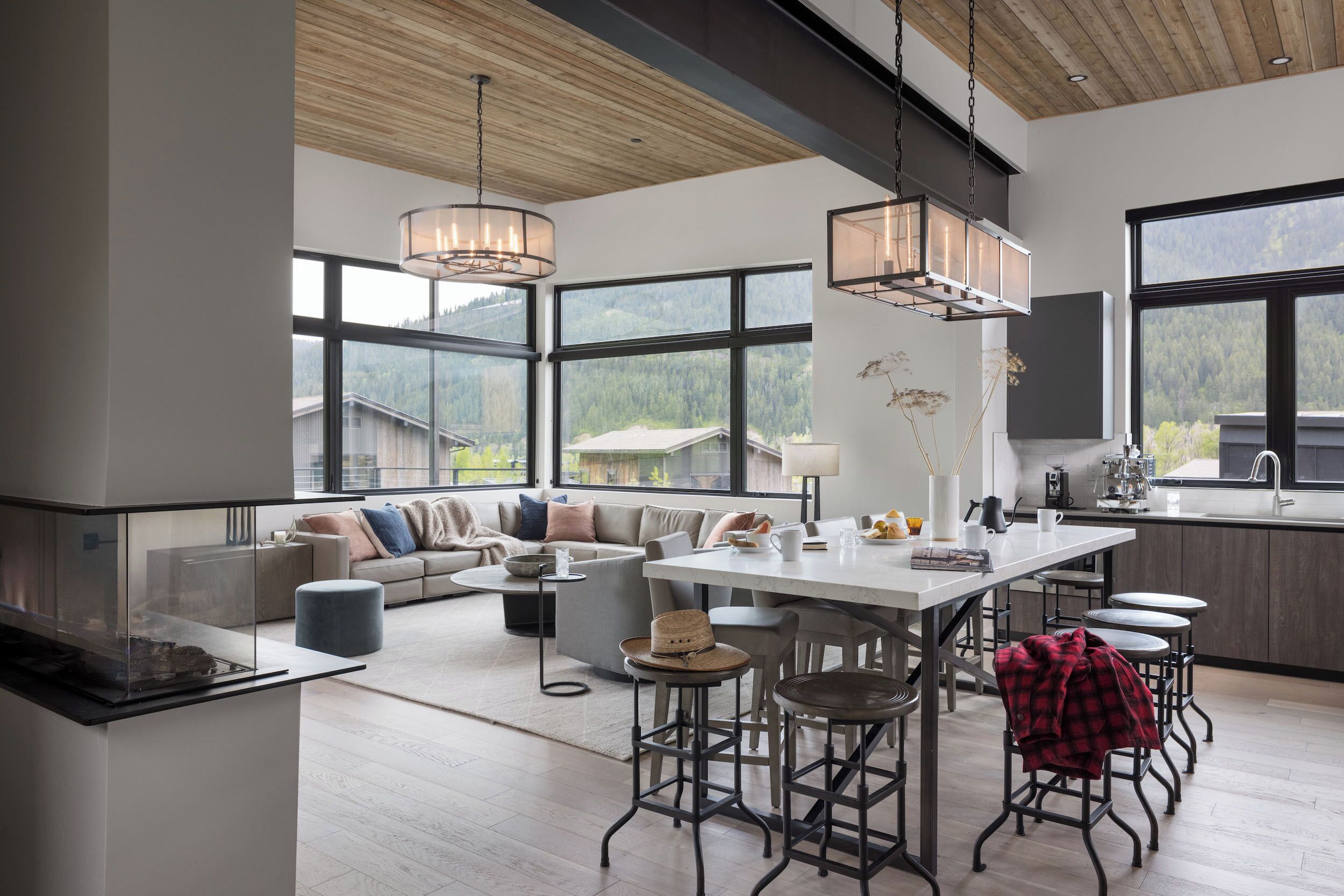 Outpost: Snake River Retreat - Private Hot Tub!