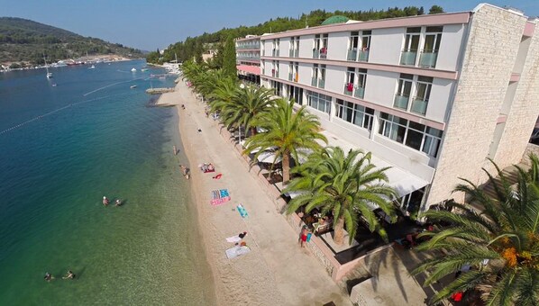Beach - Fancy Apartments Marco - One Bedroom Apartment with Terrace (Vela Luka)