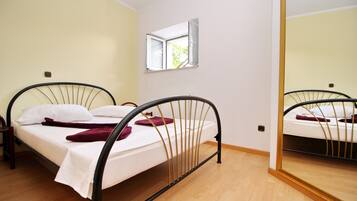 1 habitación, internet y ropa de cama