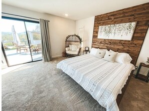 3 camere, una scrivania, ferro/asse da stiro, culla da viaggio