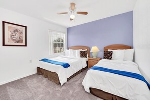 5 slaapkamers, een strijkplank/strijkijzer, wifi, beddengoed