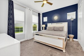 5 bedrooms, iron/ironing board, WiFi, bed sheets - Beautiful Magic 5 Bed Town Home with Splash Pool-202CD (Davenport)