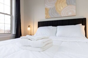 1 bedroom, desk, iron/ironing board, free WiFi