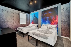 9 bedrooms, iron/ironing board, WiFi, bed sheets