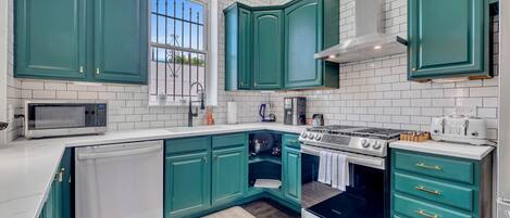 Fridge, microwave, oven, dishwasher