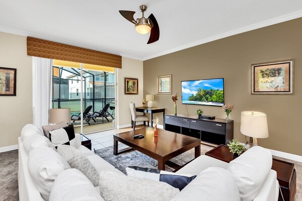 TV, videogiochi, tavolo da calcetto