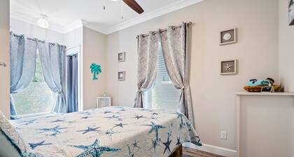 1 Bedroom in the Pines~Dauphin Pod