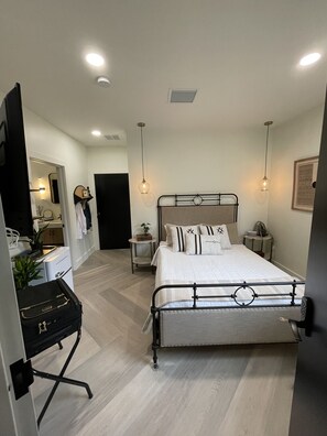 1 bedroom, iron/ironing board, free WiFi, bed sheets - BRAND NEW CONSTRUCTION LUXURY BOUTIQUE HOTEL SUITE (Lexington)