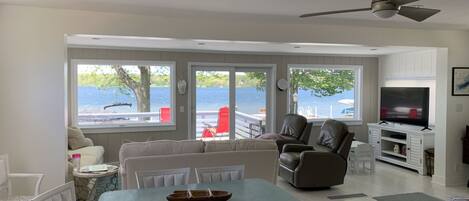 Smart TV, chimenea y servicios de streaming