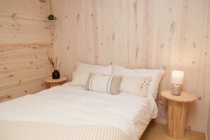 2 Schlafzimmer, Reisekinderbett, WLAN, Bettwäsche