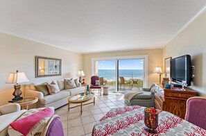 Living area - Direct Oceanfront Condo on S. Hutchinson Island/Stuart (Stuart)