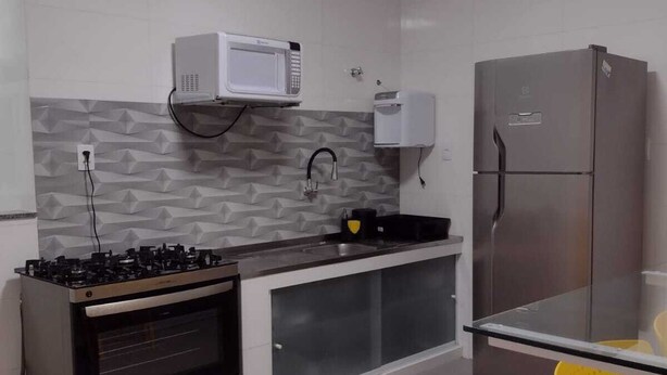 Private kitchen - Apartamento Praia do Forte Familiar  (Cabo Frio)
