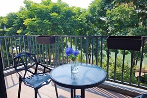 Room - Eiffel Art Hotel (Cengong)