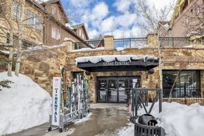 Miscellaneous - Cozy Winter Escape – 2BR/2BA Near Snowy Trails & Downtown (Breckenridge)