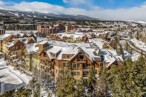Exterior - Cozy Winter Escape – 2BR/2BA Near Snowy Trails & Downtown (Breckenridge)
