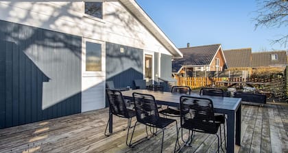 Schönes Haus in Hemmet mit WLAN