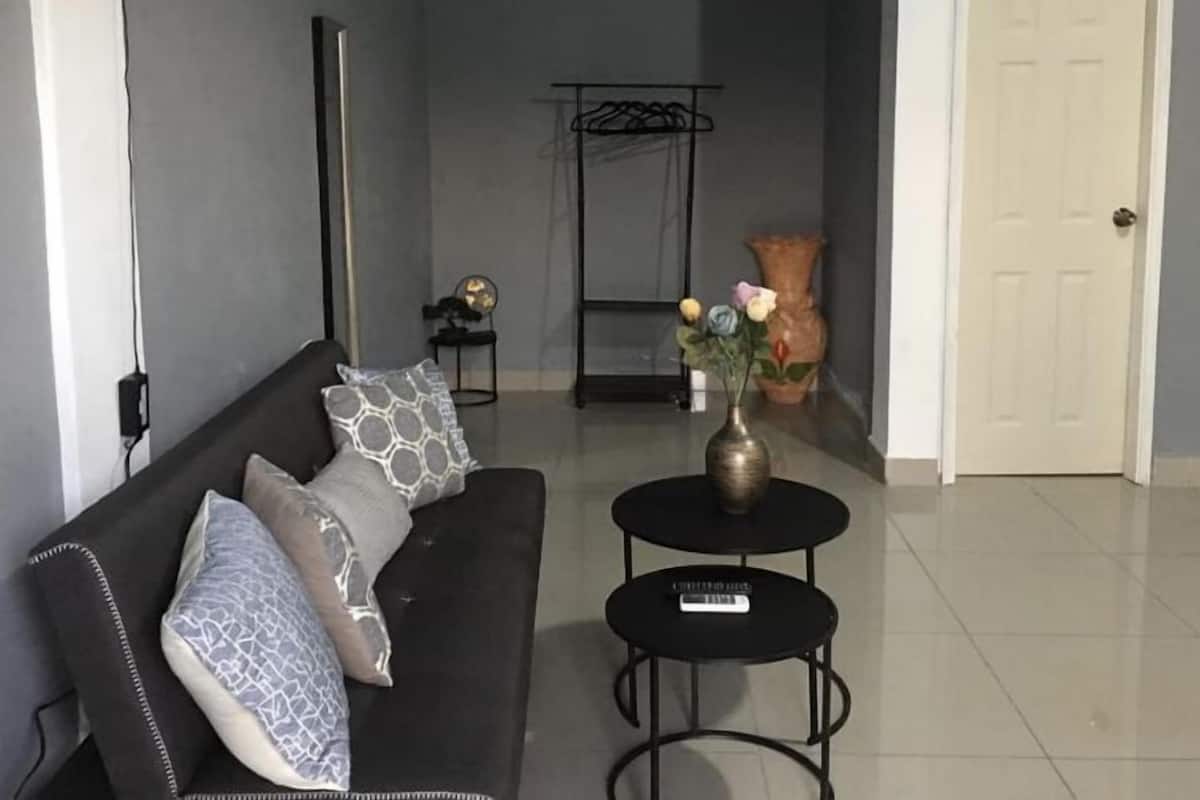 Comfort Studio | Free WiFi, bed sheets
