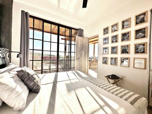 TS 6 King | Iron/ironing board, free WiFi, bed sheets - Baja House (Todos Santos)