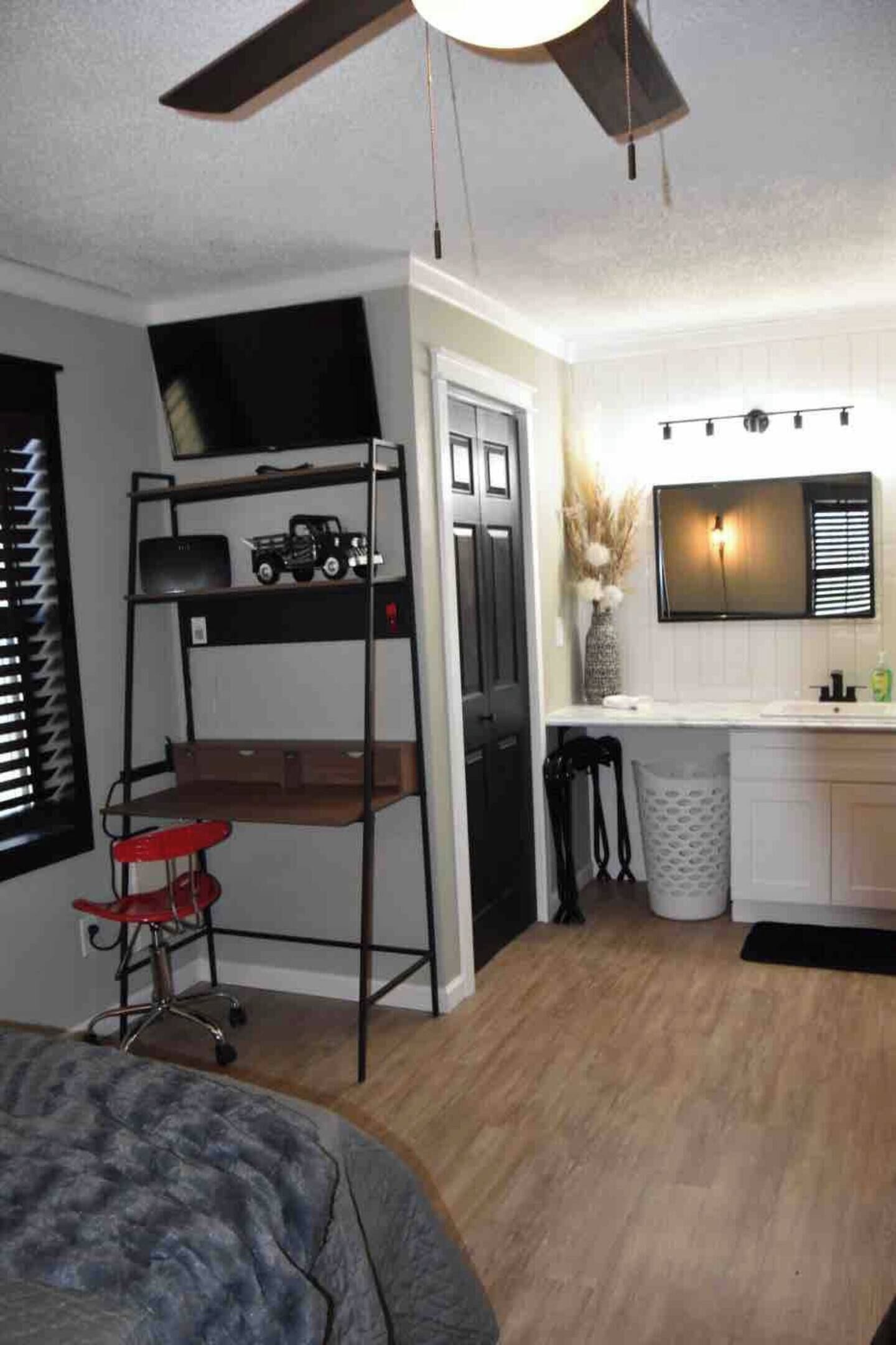 1 多间卧 室、熨斗/熨衣板、免费 WiFi、床单