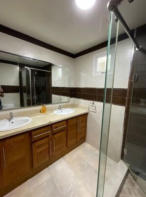Soap, toilet paper - Charming 2 Bedroom Condo (Sosúa)