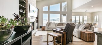 New Build Park City Mansion - Minutes from Park City Ski Resorts w/5 ★ Host!