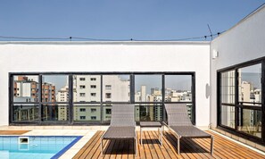 Indoor pool, outdoor pool - High Standard Apartment - Itaim Bibi (São Paulo)