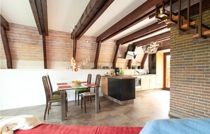 Dining - Awesome home in Krusendorf Schwedeneck (Krusendorf Schwedeneck)