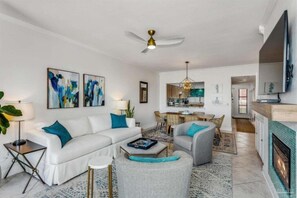 Flat-screen TV - Beachfront Condo with 2 balconies & Endless Gulf Views- Palm Beach Club 123 (Pensacola Beach)