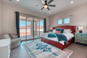 5 bedrooms, iron/ironing board, travel cot, WiFi - Kanab Vacation Home with Private Pool, Hot Tub, Pickleball and Basketball courts (Kanab)