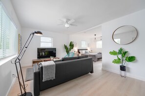 Smart TV 42 pulgadas con canales de televisión digitales, televisión