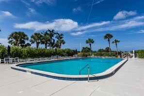 Unclassified image, 3 of 9, button