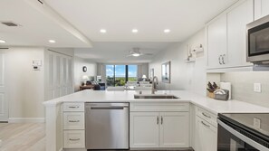 Unclassified image, 3 of 26, button