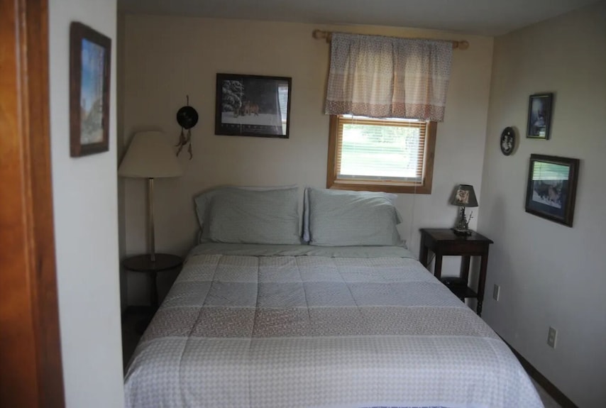 Winter Nights Cottages: Cottage 3 Winter, Wisconsin Vacation Rental. - Wisconsin