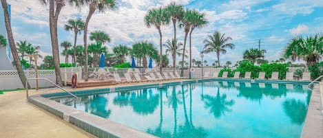 Piscine extérieure, piscine chauffée