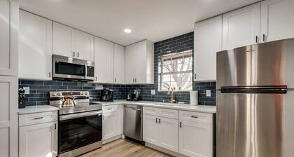 KingBed°W/D°Parking°4TV-10guests