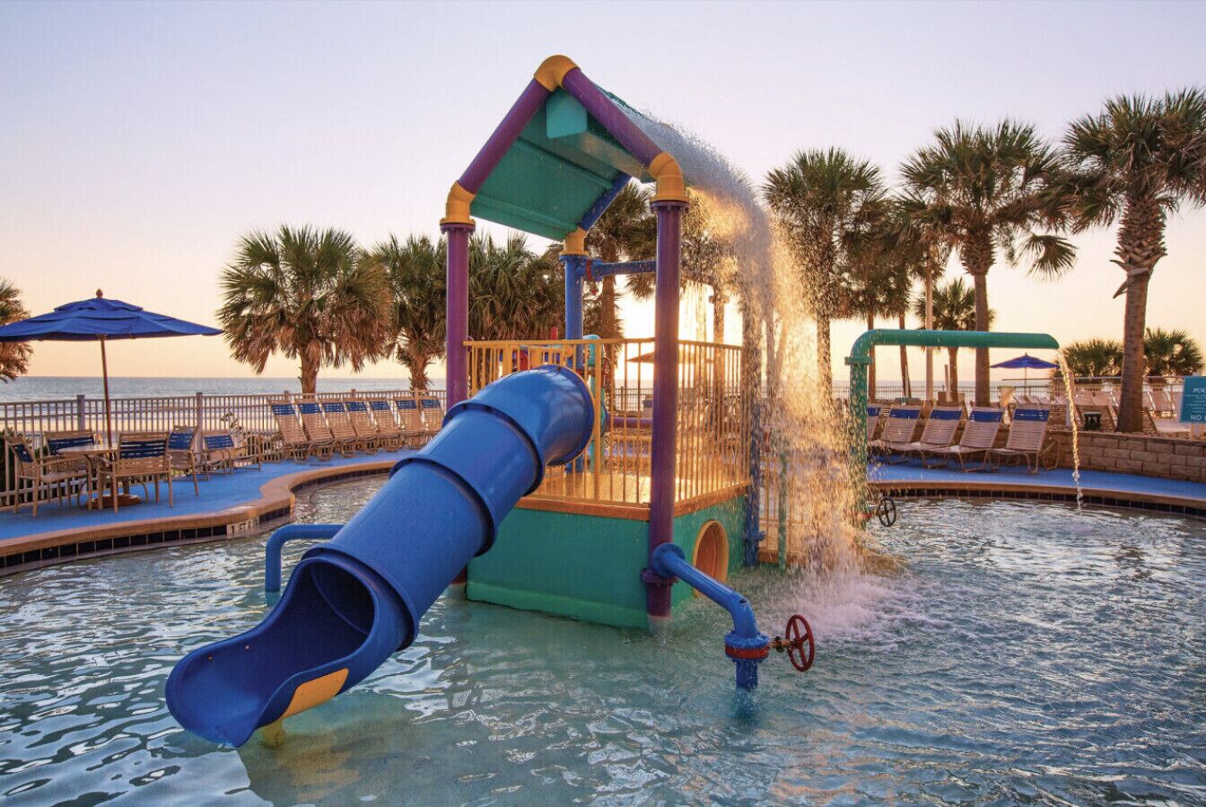 Ocean Walk 1 BR DELUXE, Sleeps 4, Next to Bandshell, Pier, Ocean Walk Village!