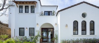 Private, ocean view, gourmet kitchen