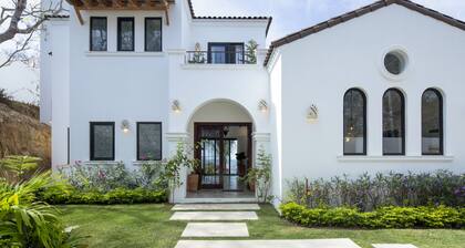 Private, ocean view, gourmet kitchen