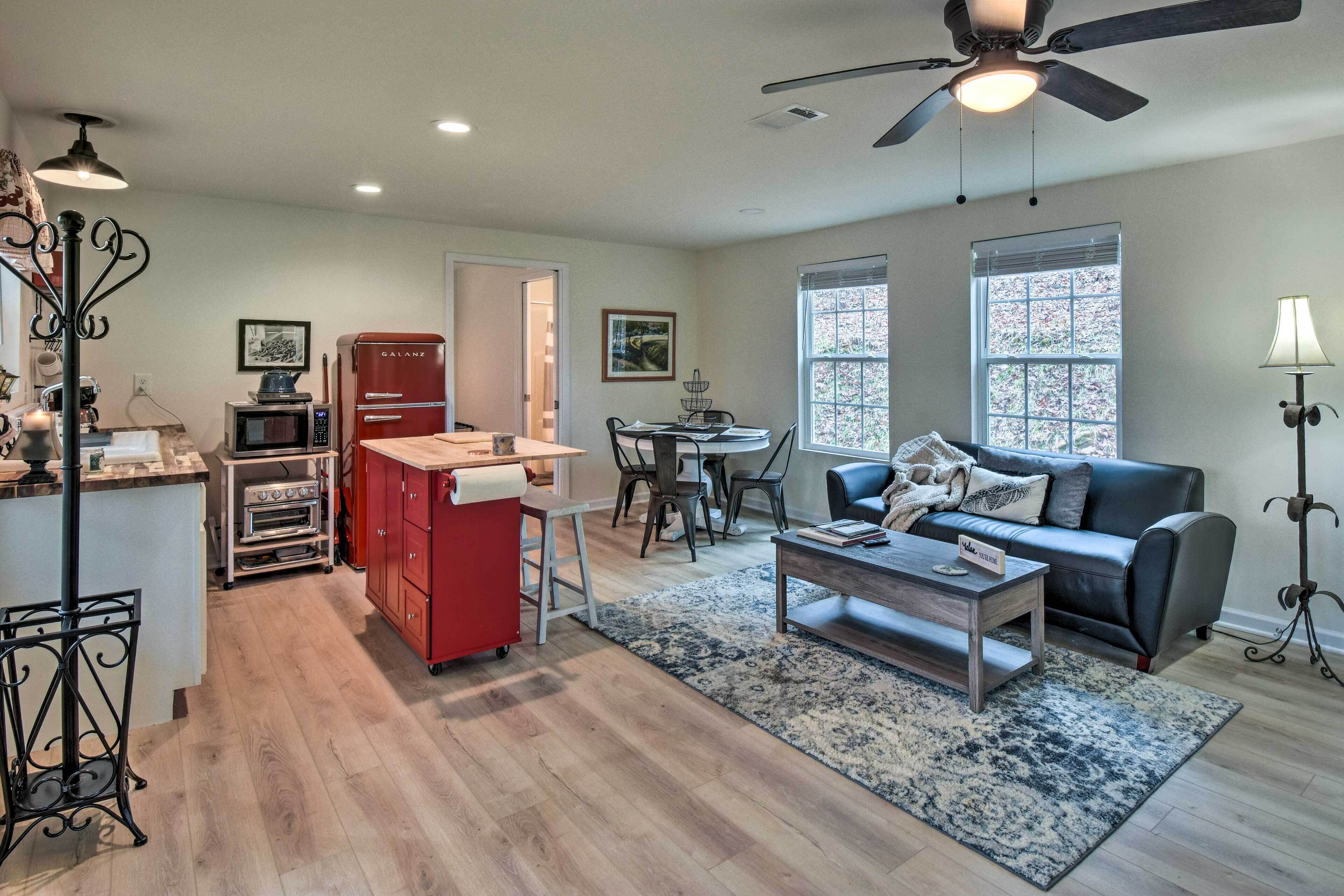 Cozy Demorest Cottage w\/ Private Fishing Lake