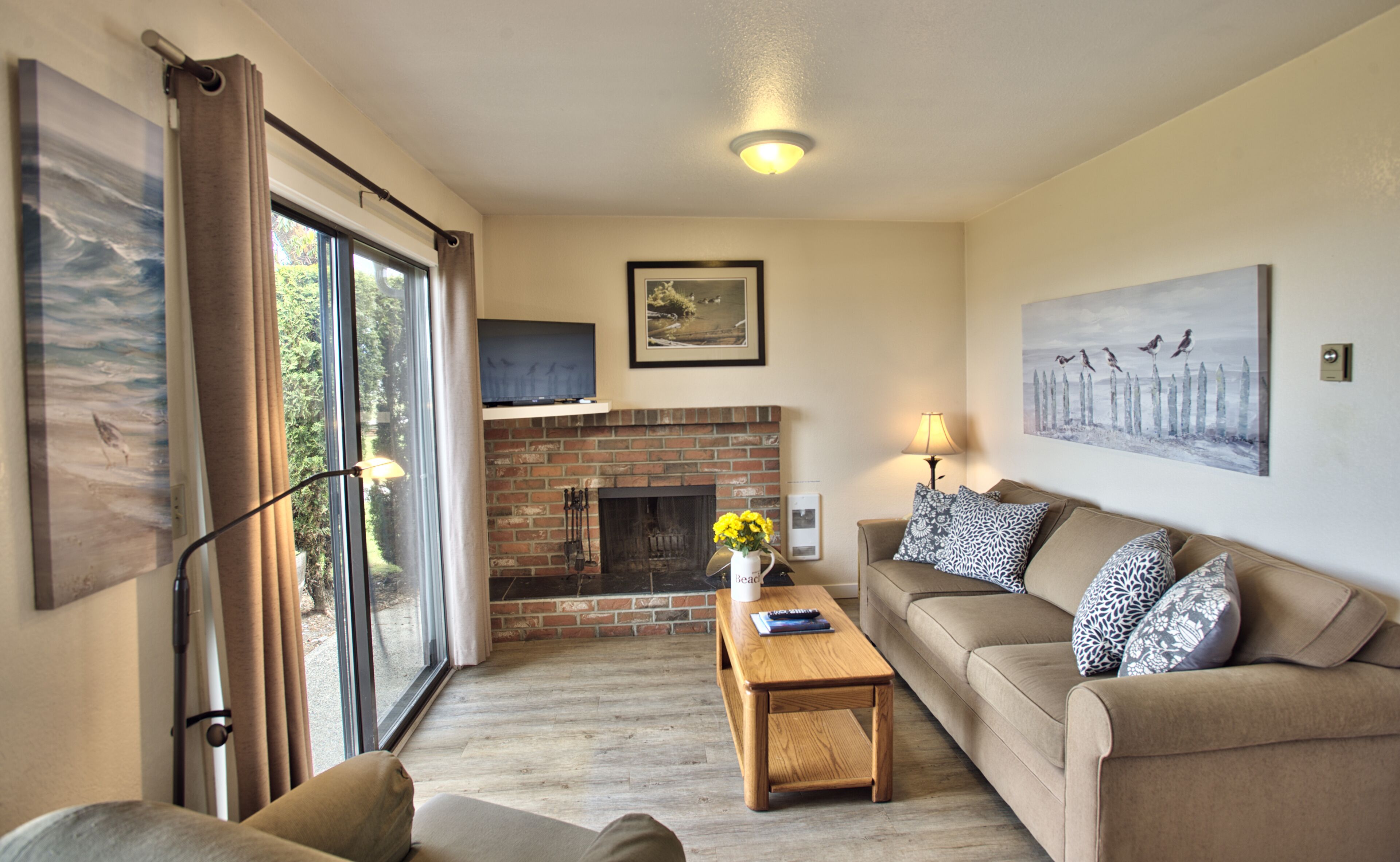 One Bedroom Duplex - Beachfront