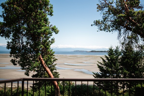 Oceanview Cottage - Beach Acres Resort (Parksville)