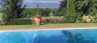 Stunning  villa for 6 guests with A/C, private pool, WIFI, TV, patio and pets allowed